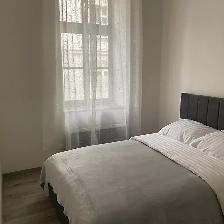 Klicperovo 3kk Hradec Králové